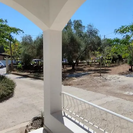 Casa Paly Dom wakacyjny Tertenìa
